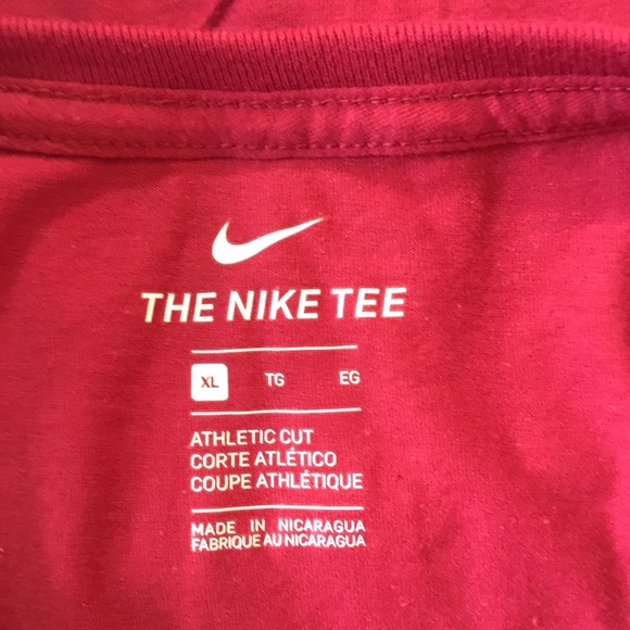 Athletic Cut T-shirt "Out Run The Dark  AV2462 620 - Picture 5 of 5